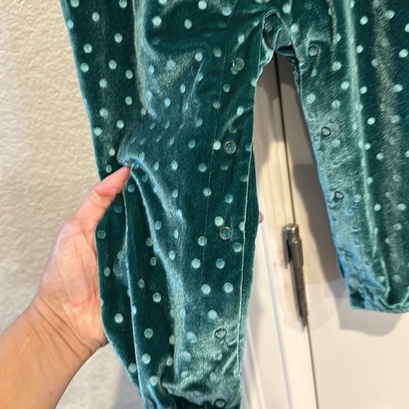 Cat & Jack Green velvet polka dot jumpsuit holiday fam picture special occasion - Picture 3 of 6